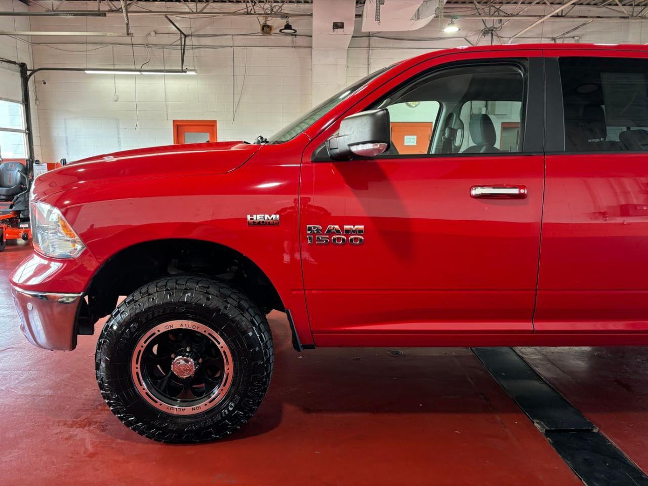 2017 Ram 1500 Big Horn Crew Cab 4x4 5'7 Box Franklin OH