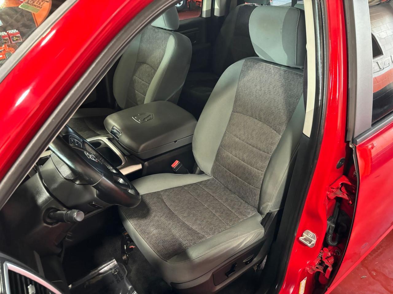 2017 Ram 1500 Big Horn Crew Cab 4x4 5'7 Box Franklin OH