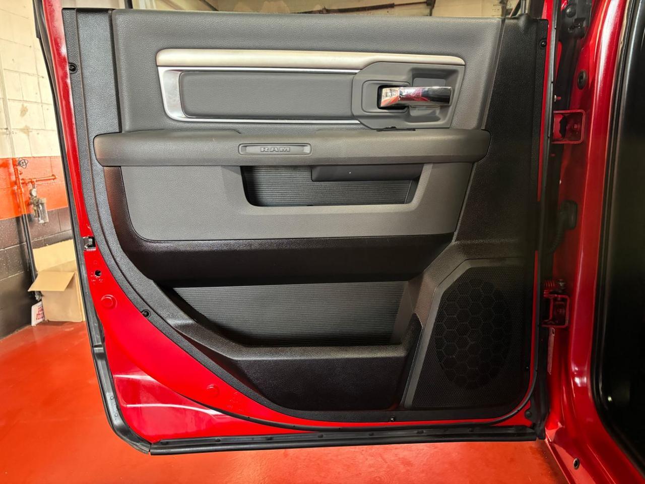 2017 Ram 1500 Big Horn Crew Cab 4x4 5'7 Box Franklin OH