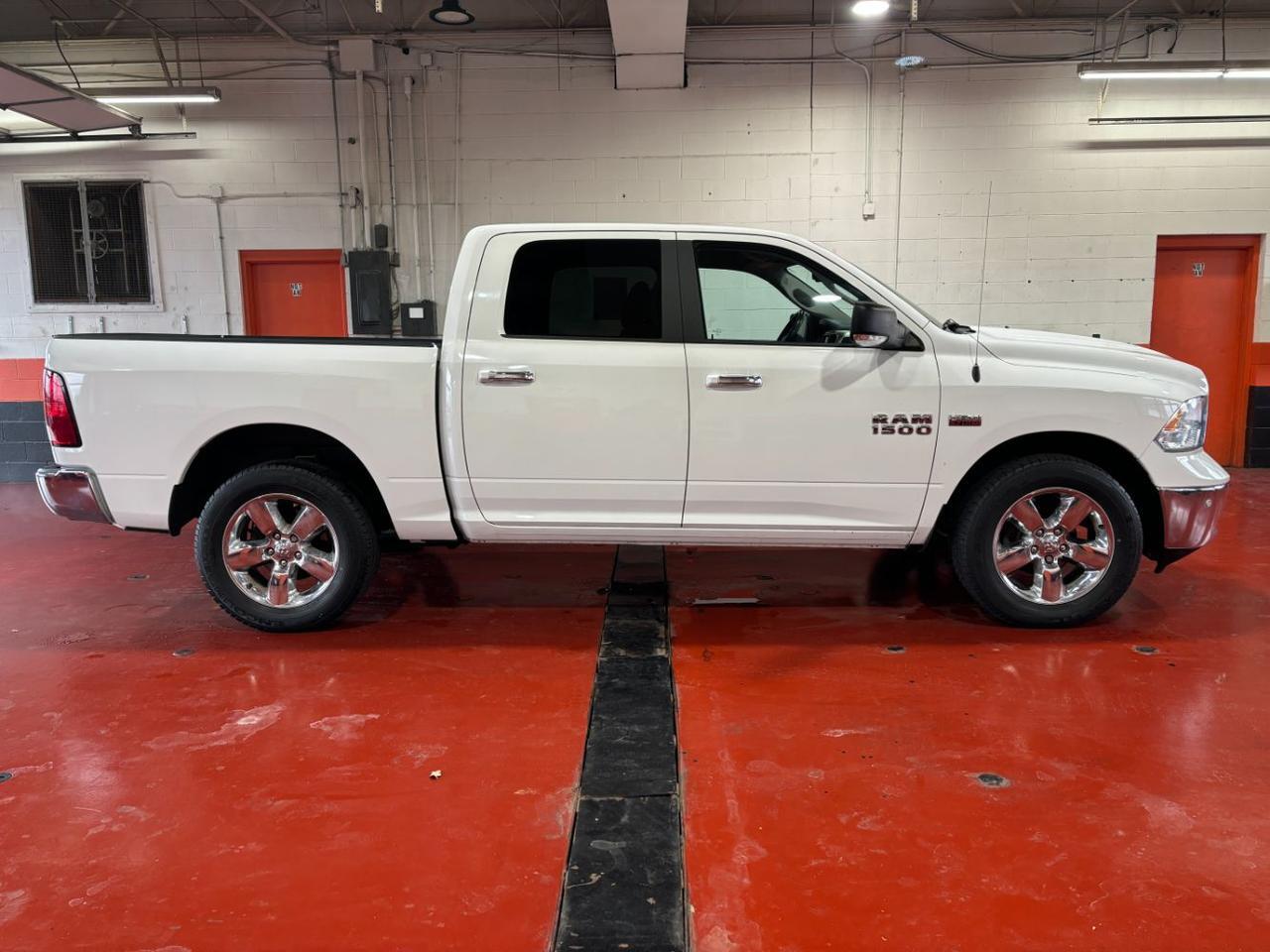 2017 Ram 1500 Big Horn Crew Cab 4x4 5&apos;7 Box