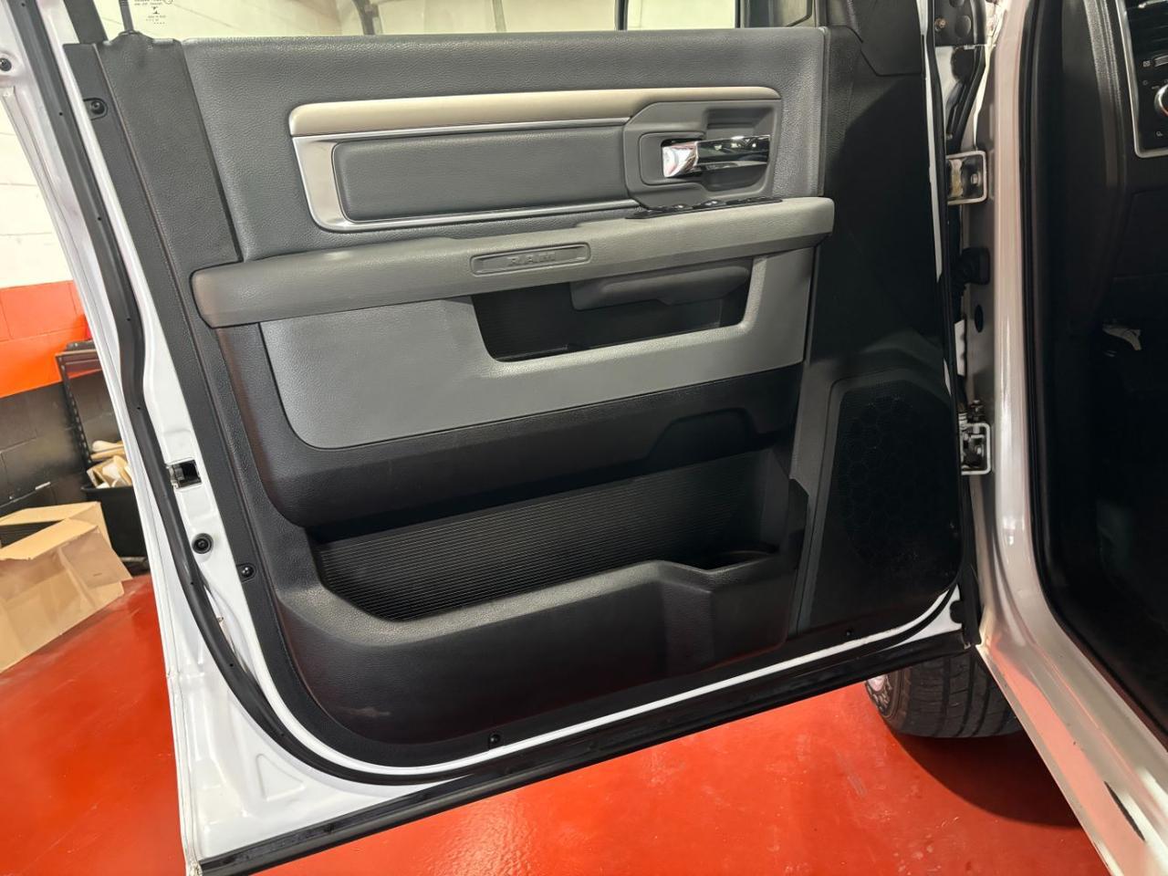 2017 Ram 1500 Big Horn Crew Cab 4x4 5'7 Box Franklin OH