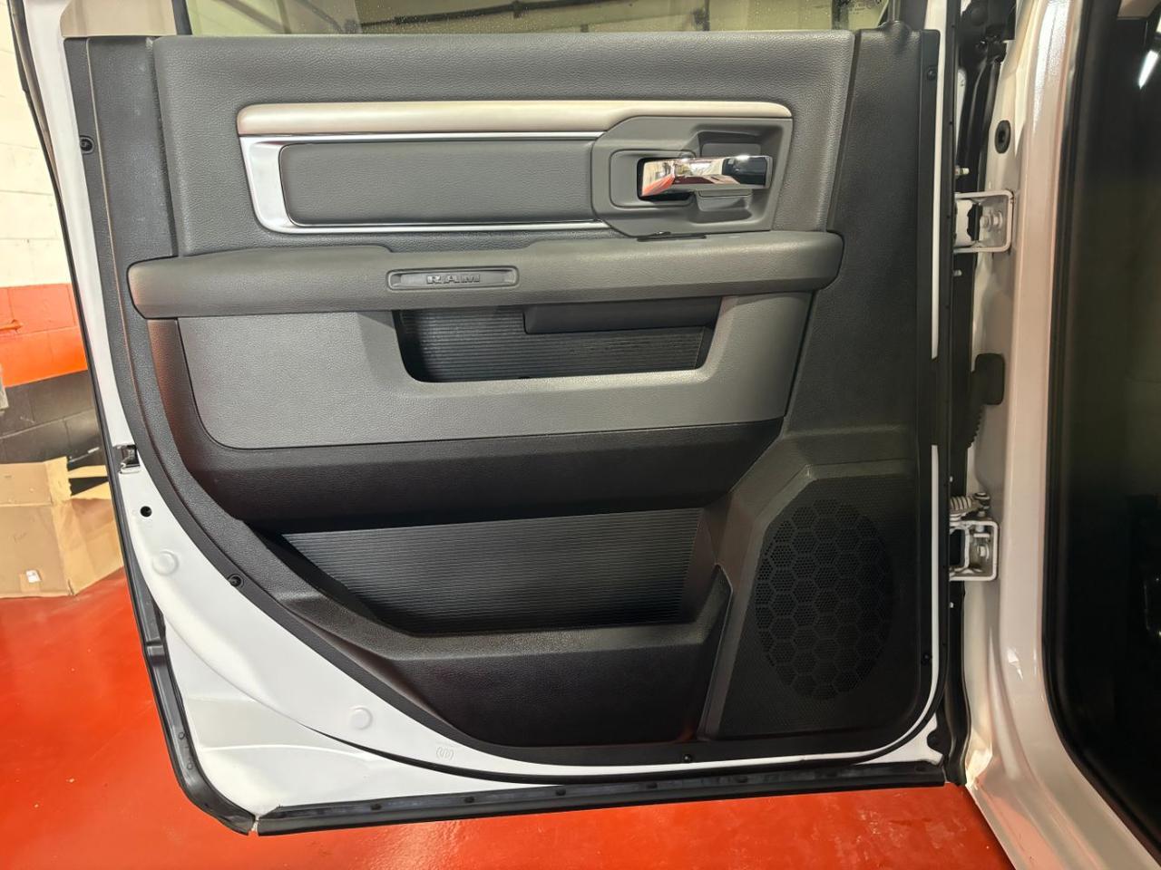 2017 Ram 1500 Big Horn Crew Cab 4x4 5'7 Box Franklin OH