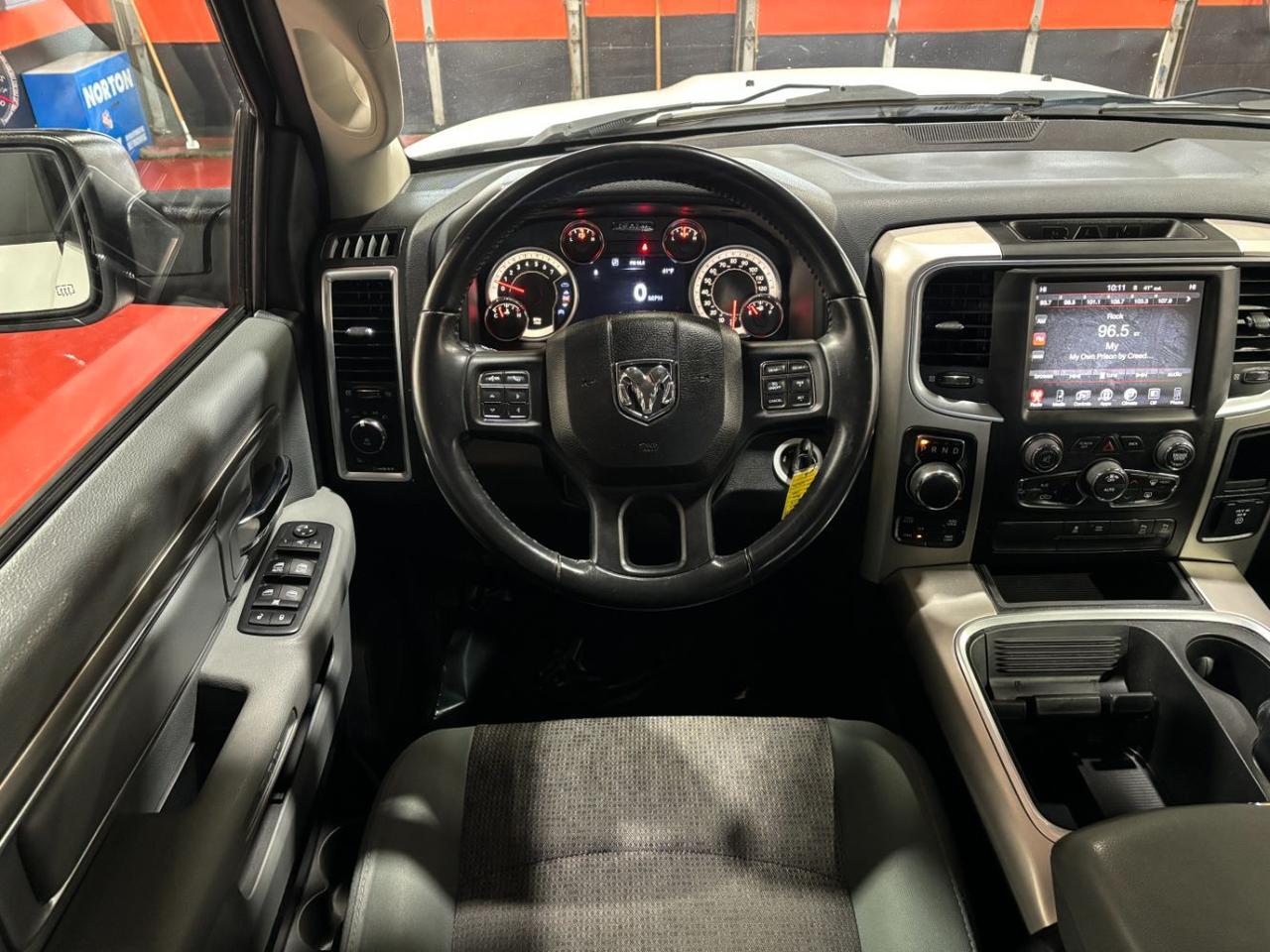 2017 Ram 1500 Big Horn Crew Cab 4x4 5'7 Box Franklin OH