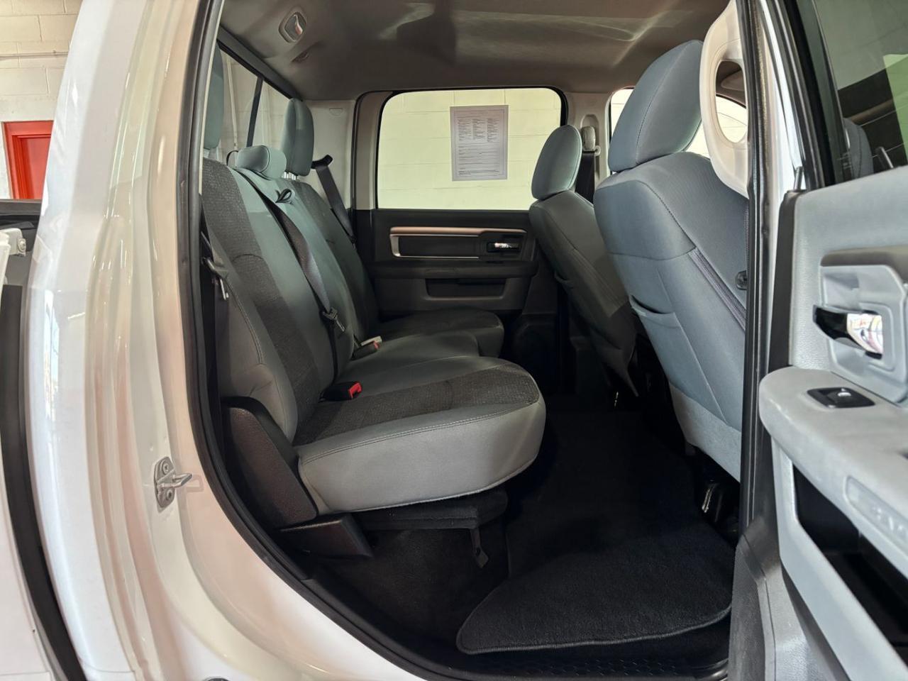 2017 Ram 1500 Big Horn Crew Cab 4x4 5'7 Box Franklin OH