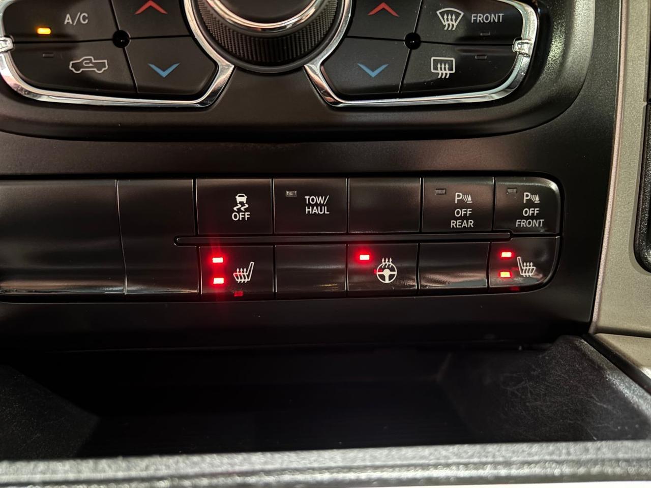 2017 Ram 1500 Big Horn Crew Cab 4x4 5'7 Box Franklin OH