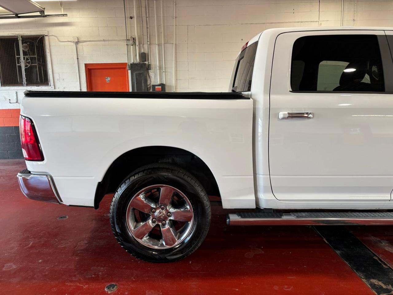 2017 Ram 1500 Big Horn Crew Cab 4x4 5'7 Box Franklin OH