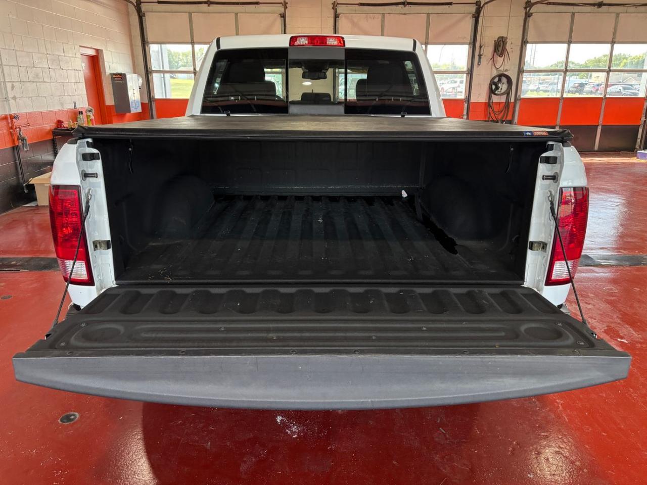 2017 Ram 1500 Big Horn Crew Cab 4x4 5'7 Box Franklin OH