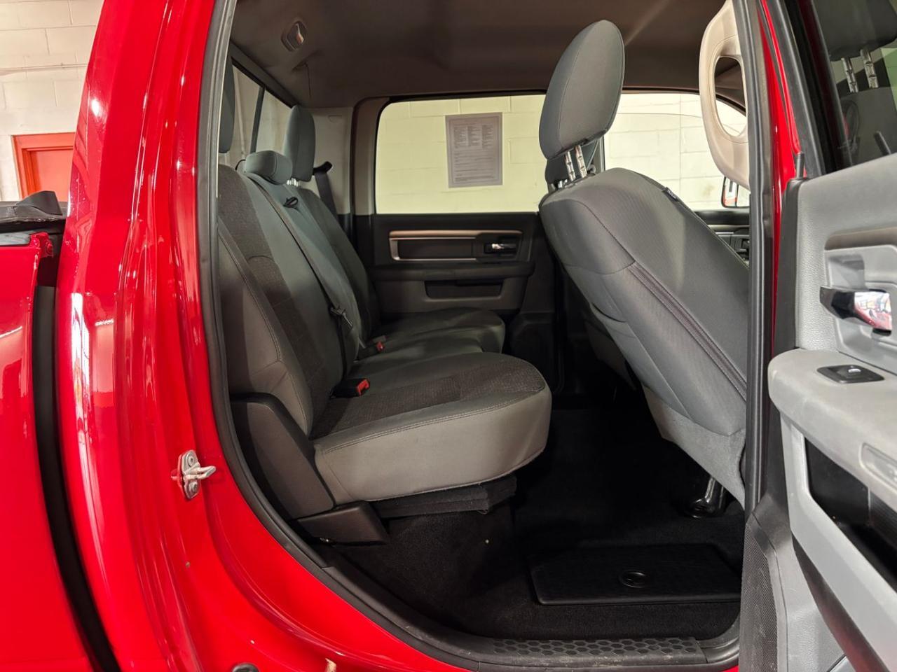 2017 Ram 1500 Big Horn Crew Cab 4x4 5'7 Box Franklin OH
