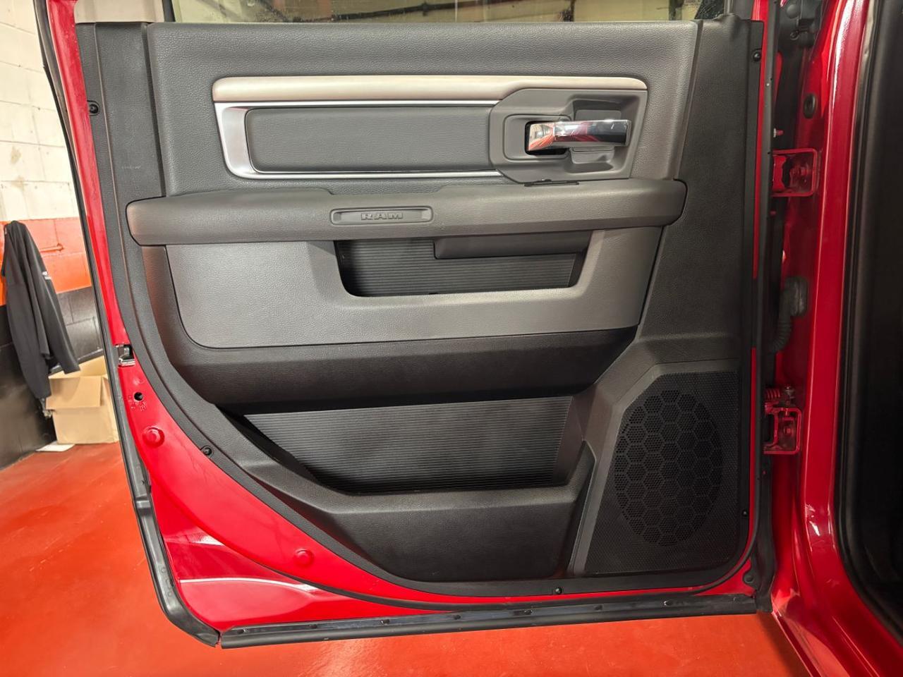 2017 Ram 1500 Big Horn Crew Cab 4x4 5'7 Box Franklin OH