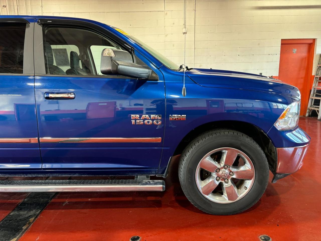 2017 Ram 1500 Big Horn Crew Cab 4x4 5&apos;7 Box Franklin OH