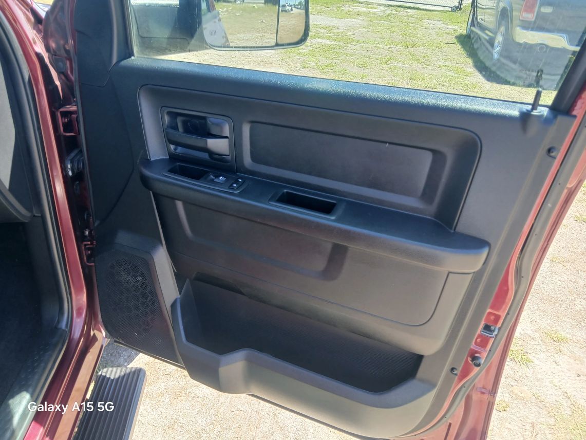 2017 Ram 1500 Crew Cab Express Pickup 4D 5 1/2 ft Maitland FL