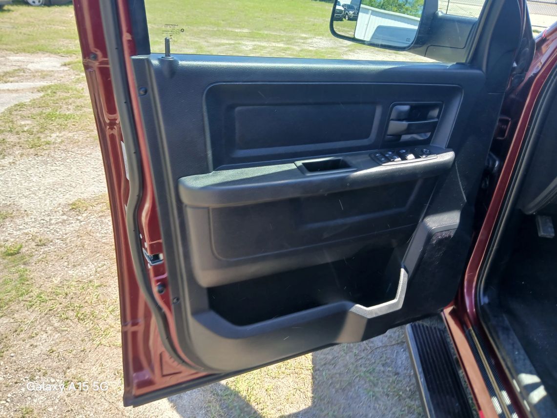 2017 Ram 1500 Crew Cab Express Pickup 4D 5 1/2 ft Maitland FL