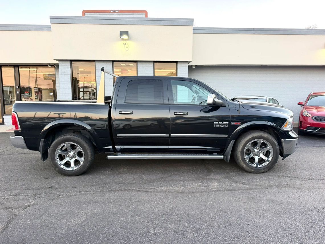 2017 Ram 1500 Crew Cab Laramie Pickup 4D 5 1/2 ft Cincinnati OH