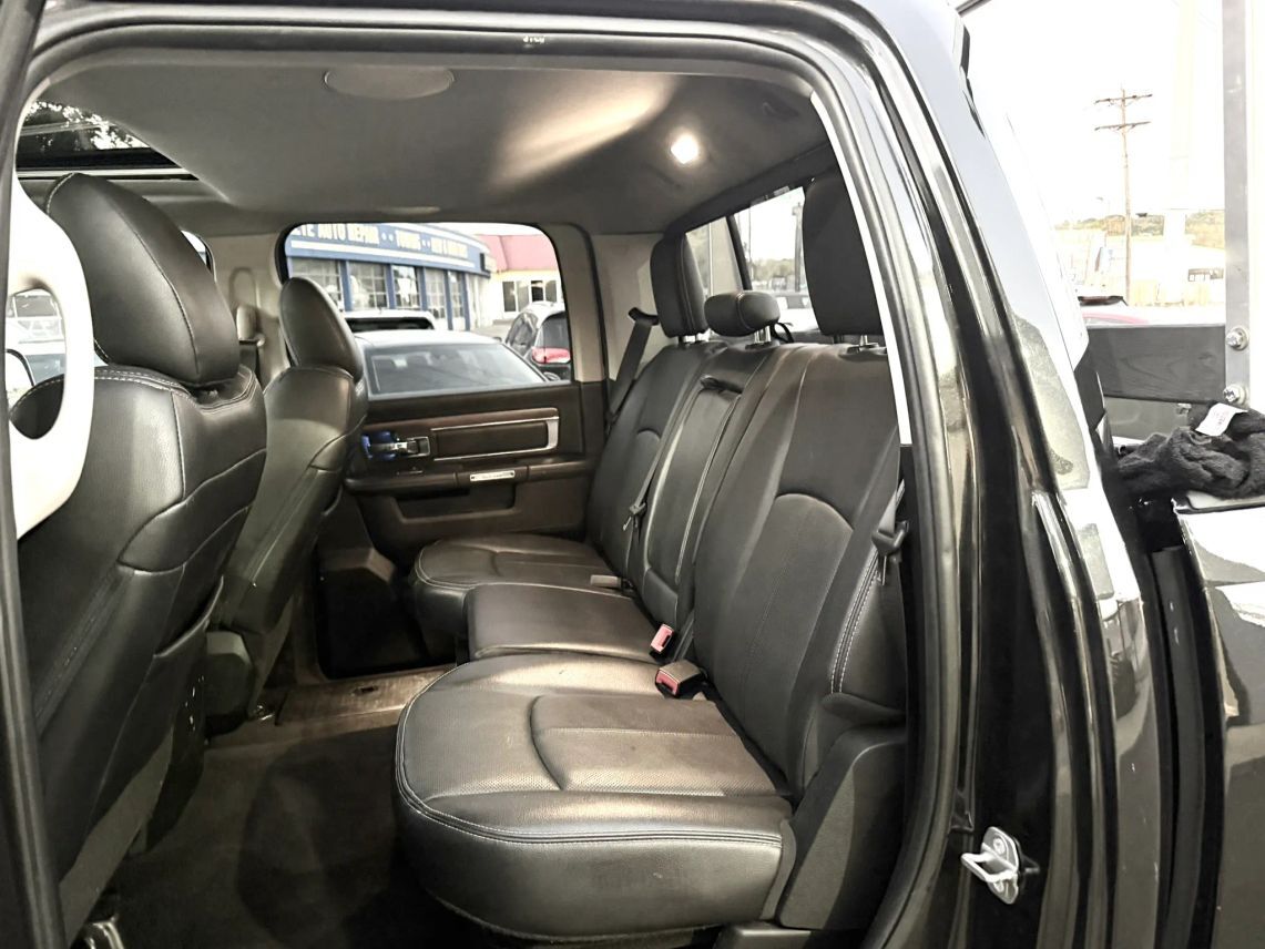 2017 Ram 1500 Crew Cab Laramie Pickup 4D 5 1/2 ft Cincinnati OH