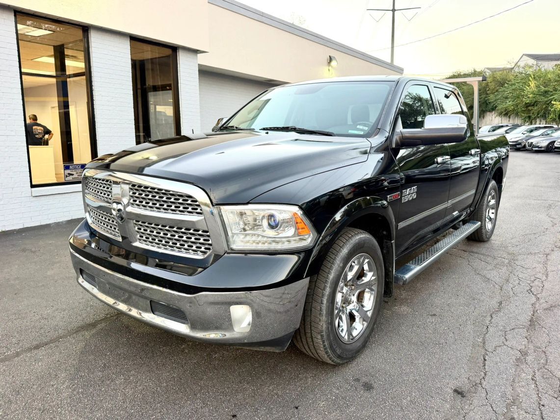 2017 Ram 1500 Crew Cab Laramie Pickup 4D 5 1/2 ft Cincinnati OH