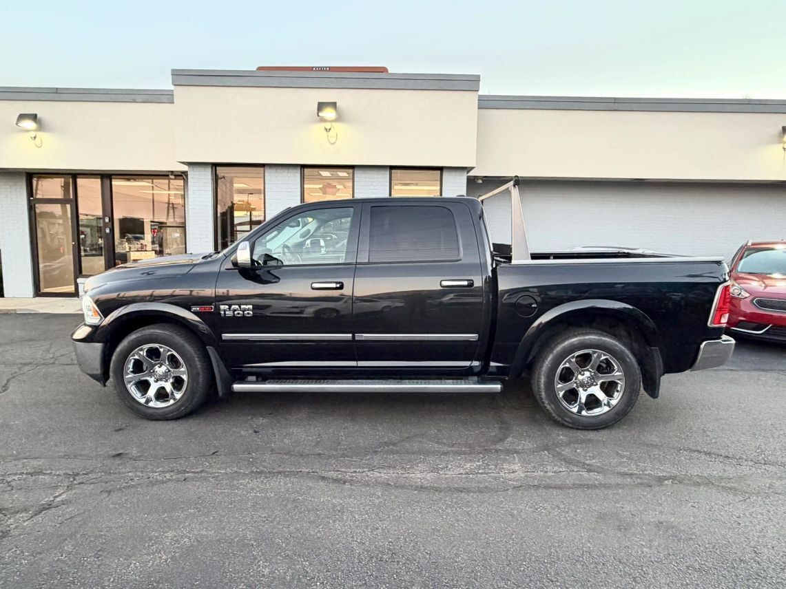 2017 Ram 1500 Crew Cab Laramie Pickup 4D 5 1/2 ft Cincinnati OH