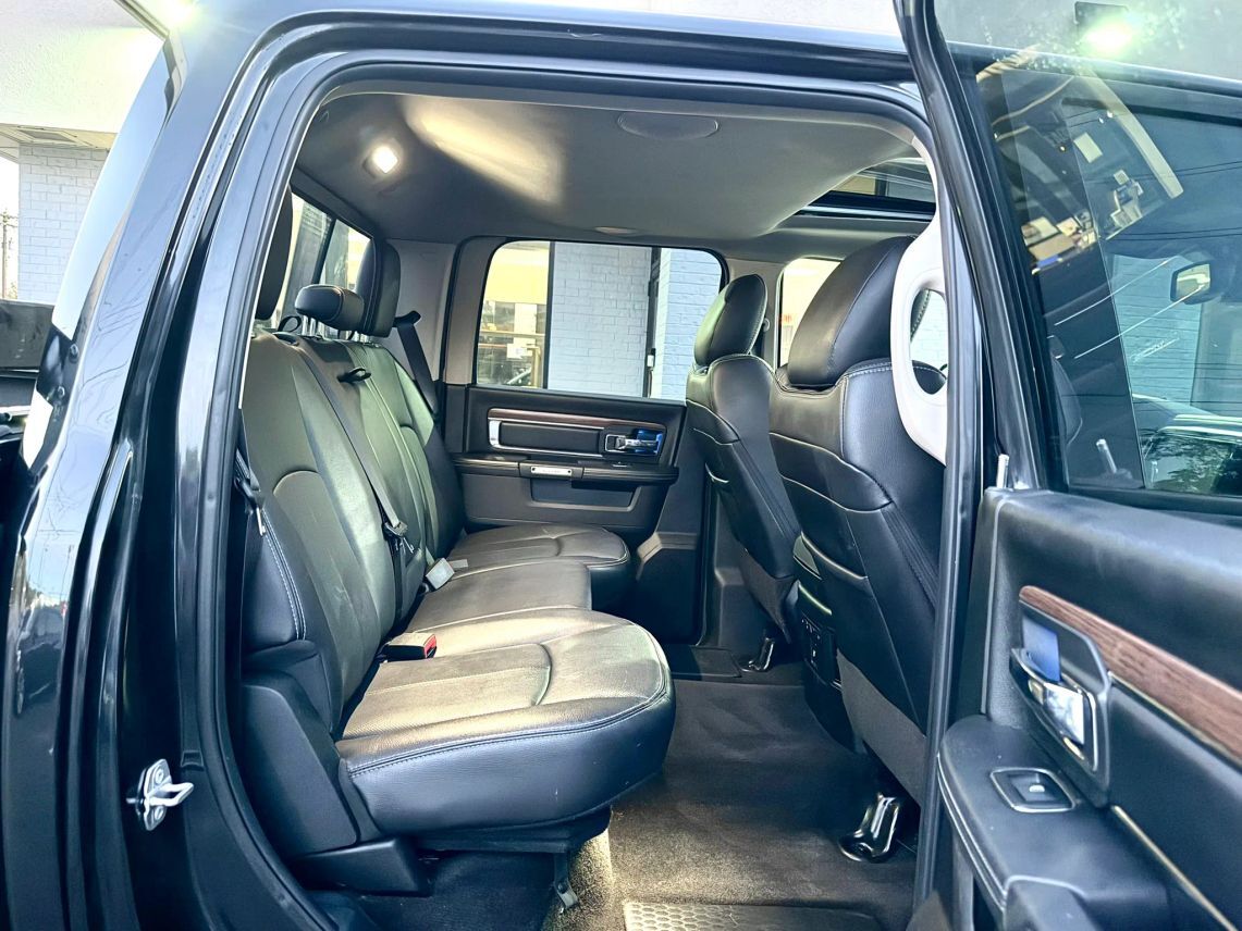 2017 Ram 1500 Crew Cab Laramie Pickup 4D 5 1/2 ft Cincinnati OH