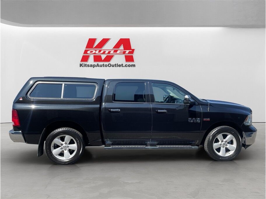 2017 Ram 1500 Crew Cab SLT Pickup 4D 5 1/2 ft