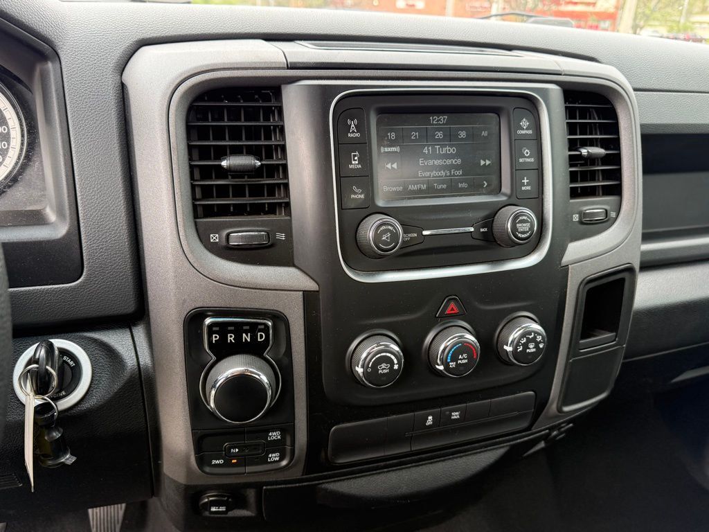 2017 Ram 1500 Express Crestwood KY