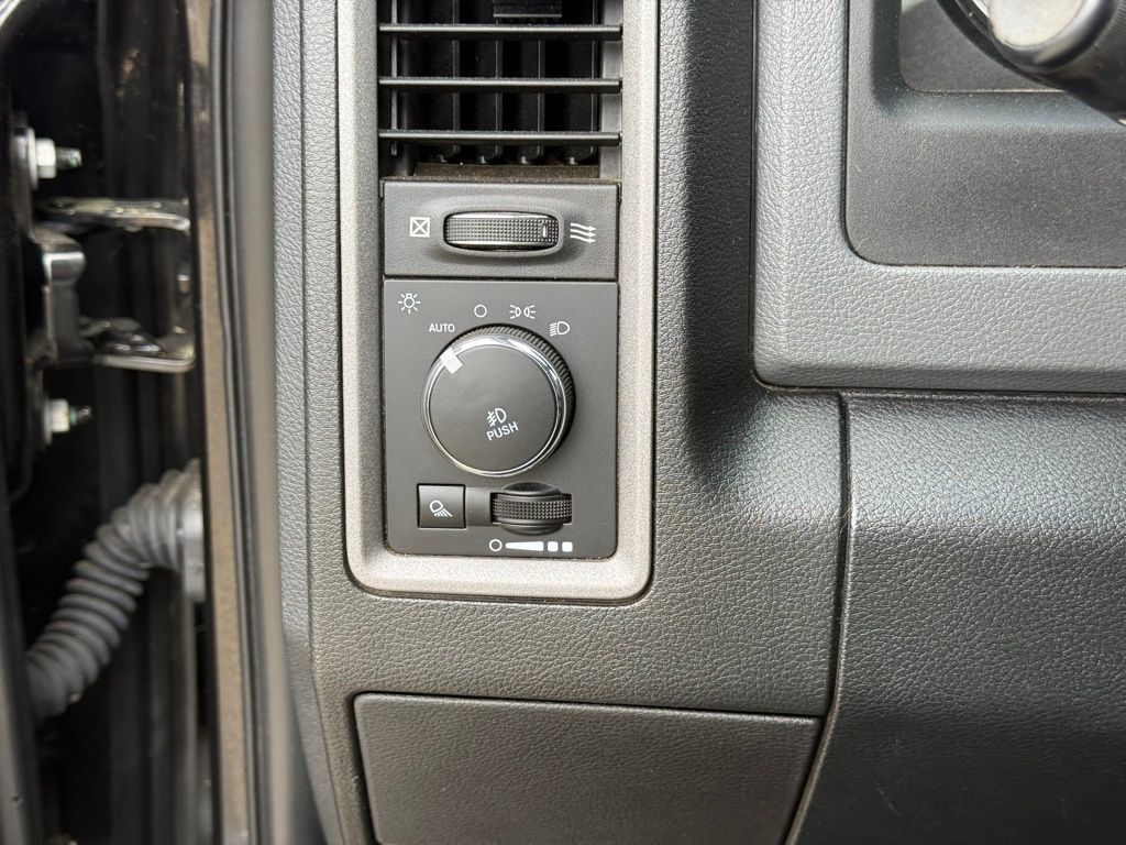 2017 Ram 1500 Express Crestwood KY