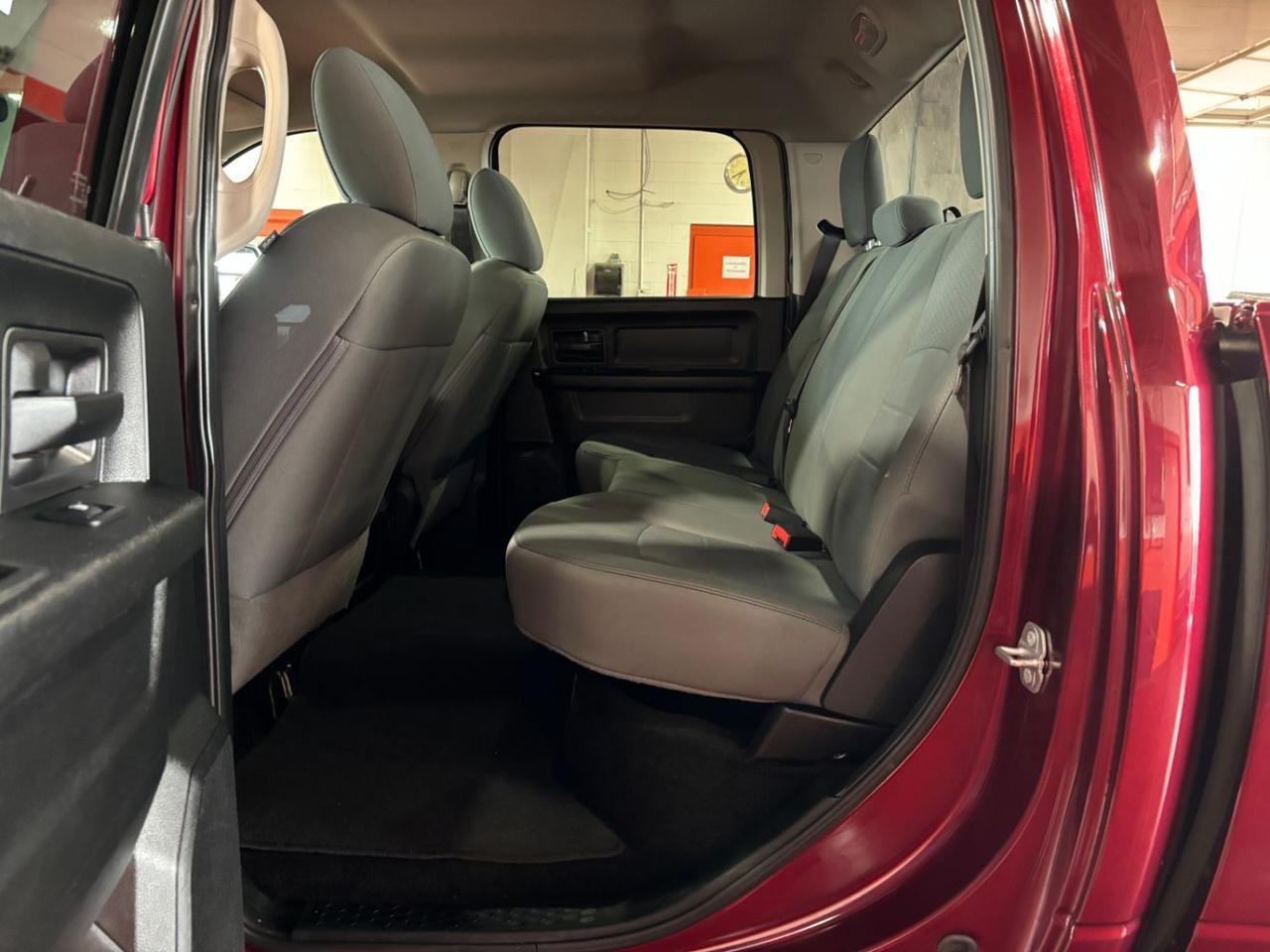 2017 Ram 1500 Express Crew Cab 4x4 5'7 Box Franklin OH