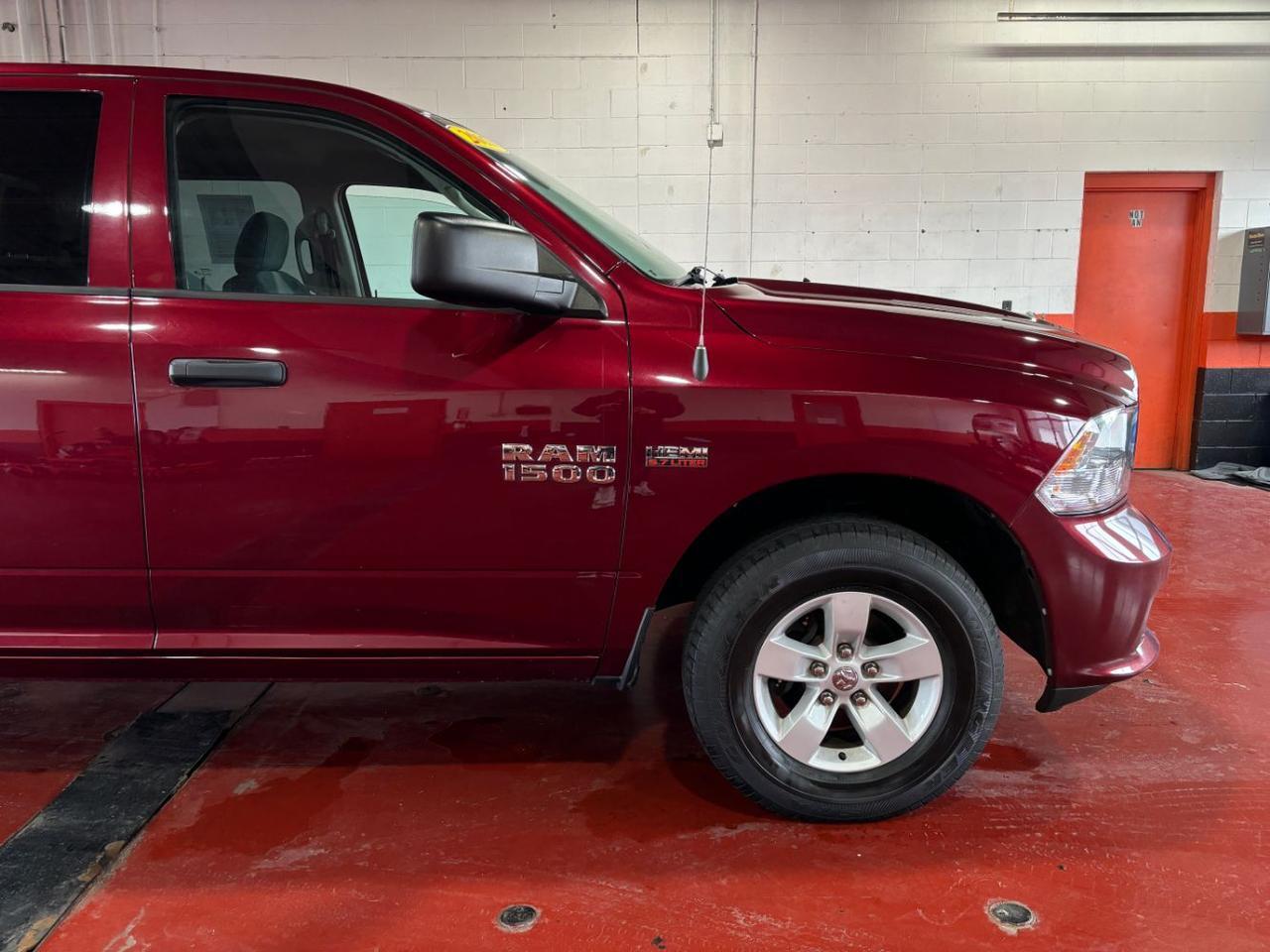 2017 Ram 1500 Express Crew Cab 4x4 5'7 Box Franklin OH