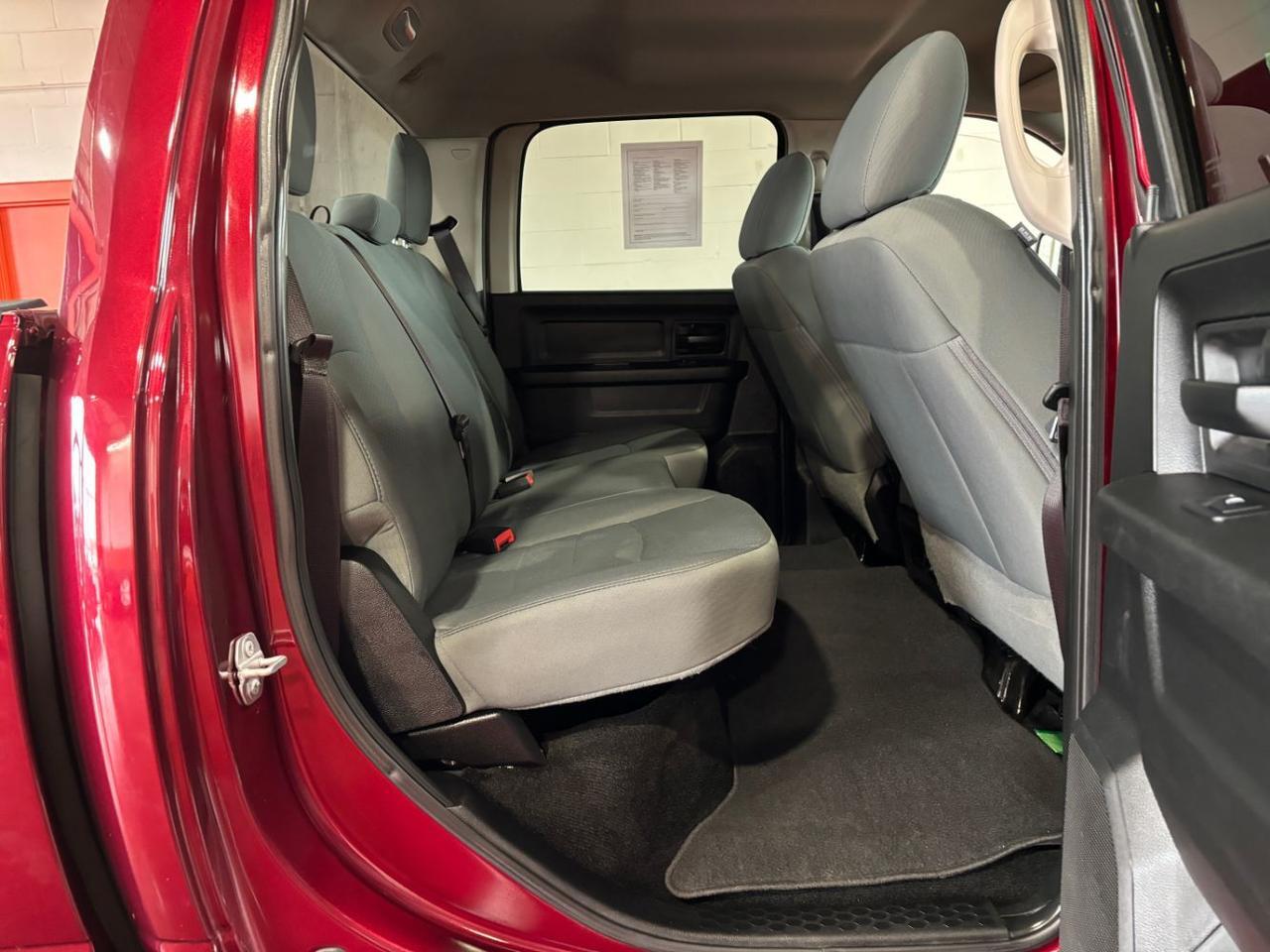 2017 Ram 1500 Express Crew Cab 4x4 5'7 Box Franklin OH