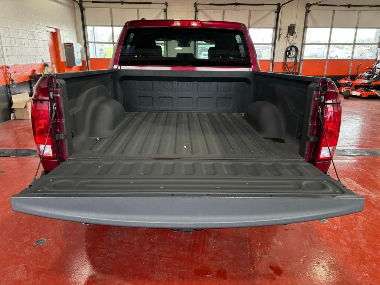 2017 Ram 1500 Express Crew Cab 4x4 5'7 Box Franklin OH