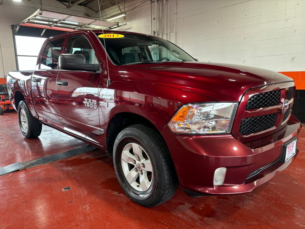 2017 Ram 1500 Express Crew Cab 4x4 5'7 Box Franklin OH