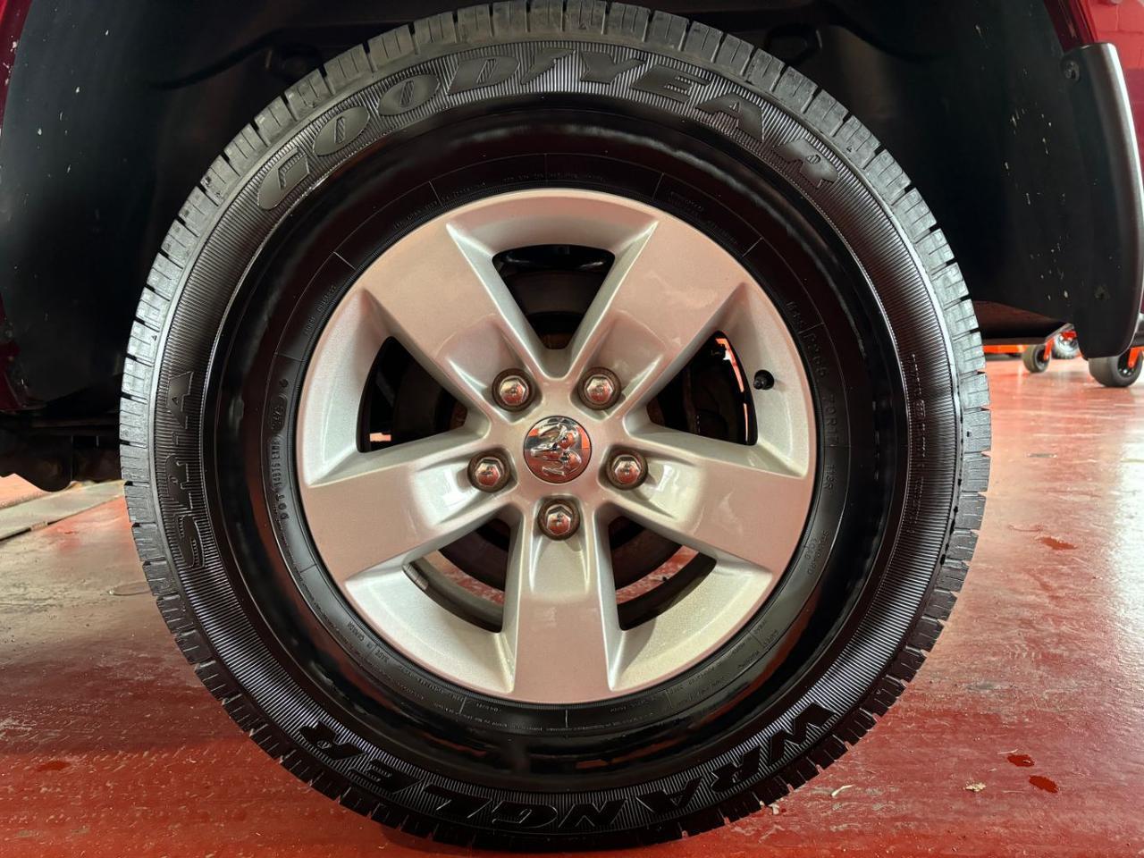 2017 Ram 1500 Express Crew Cab 4x4 5'7 Box Franklin OH