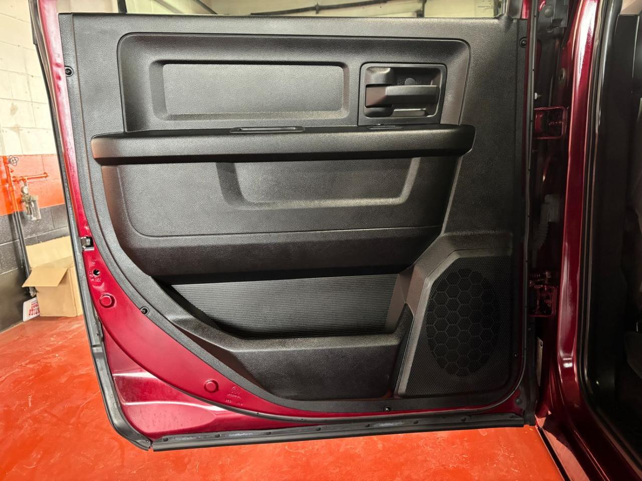 2017 Ram 1500 Express Crew Cab 4x4 5'7 Box Franklin OH