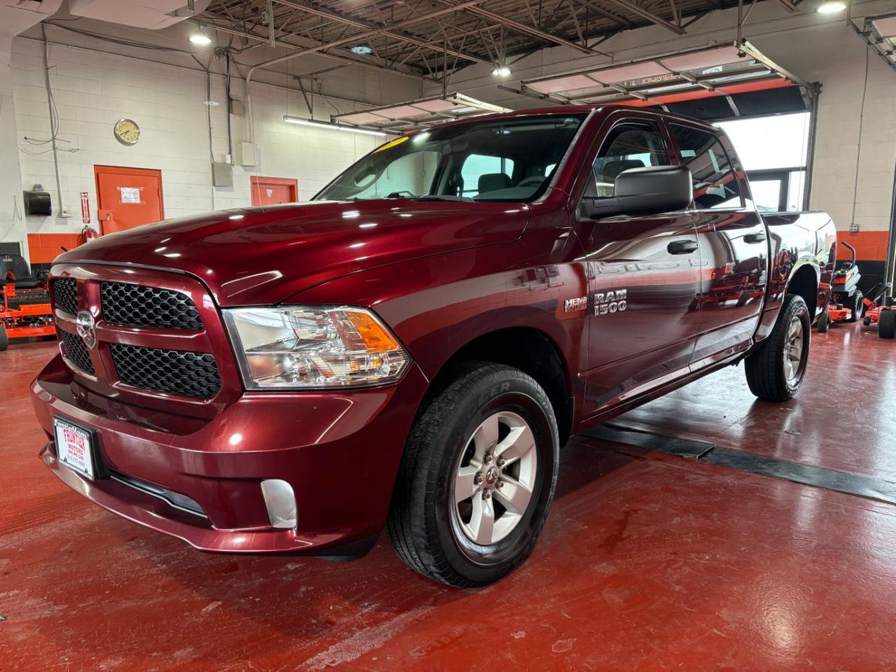 2017 Ram 1500 Express Crew Cab 4x4 5'7 Box Franklin OH