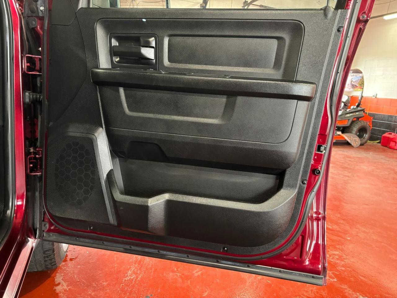 2017 Ram 1500 Express Crew Cab 4x4 5'7 Box Franklin OH