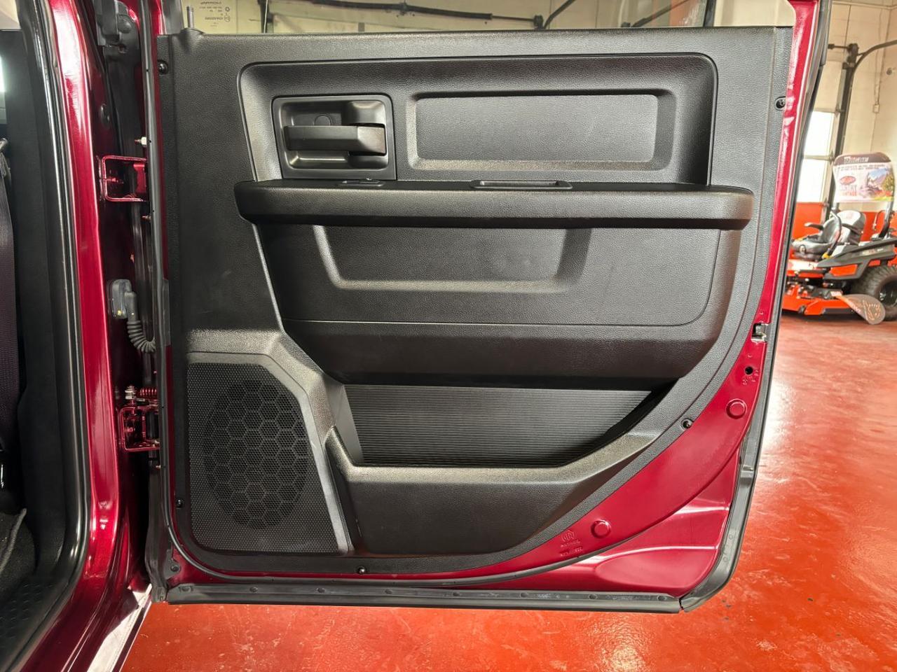 2017 Ram 1500 Express Crew Cab 4x4 5'7 Box Franklin OH