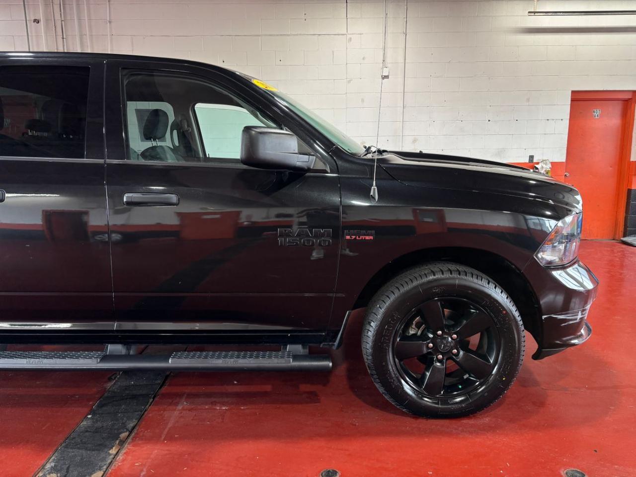 2017 Ram 1500 Express Quad Cab 4x4 6'4 Box Franklin OH