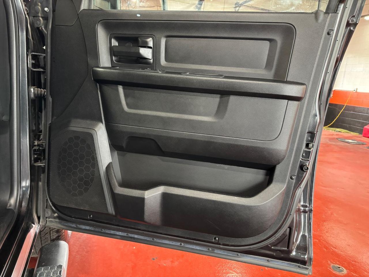 2017 Ram 1500 Express Quad Cab 4x4 6'4 Box Franklin OH