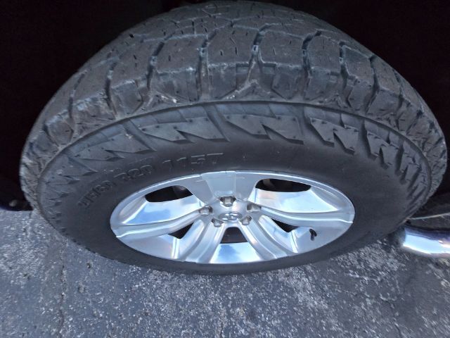 2017 Ram 1500 Express Quad Cab 4x4 6'4 Box Saint Joseph MO