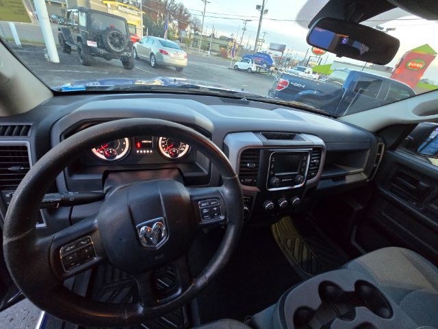 2017 Ram 1500 Express Quad Cab 4x4 6'4 Box Saint Joseph MO