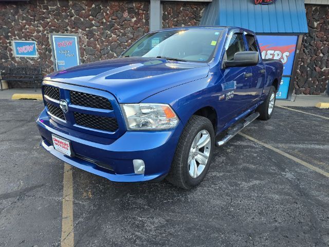 2017 Ram 1500 Express Quad Cab 4x4 6&apos;4 Box