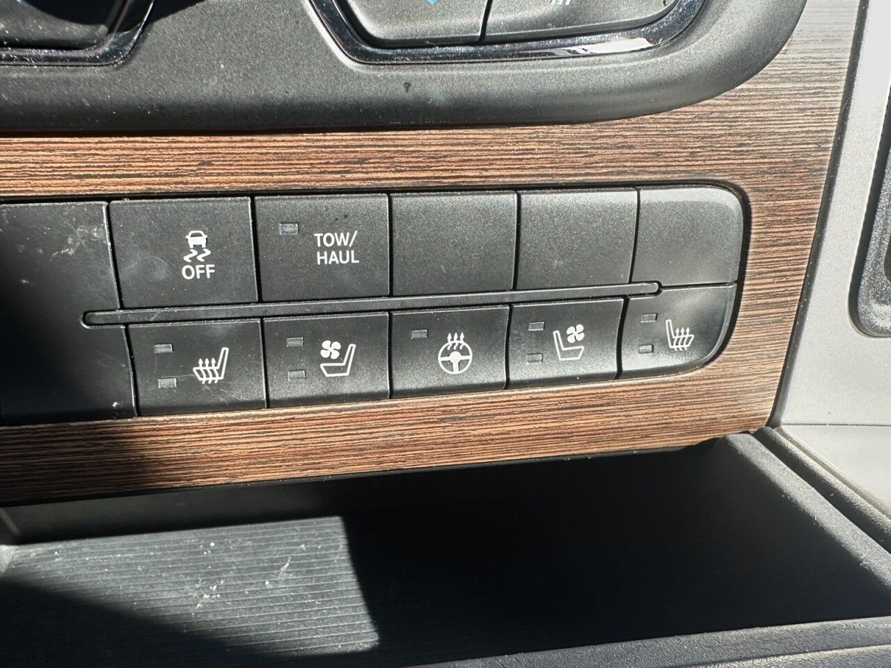 2017 Ram 1500 Laramie Charlton MA