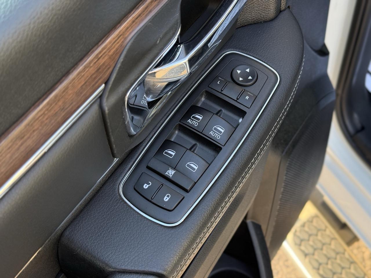 2017 Ram 1500 Laramie Crestwood KY