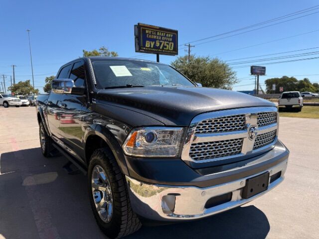 2017 Ram 1500 Laramie Crew Cab 4x4 5'7 Box