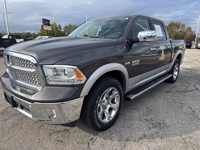 2017 Ram 1500 Laramie Crew Cab 4x4 5'7" Box