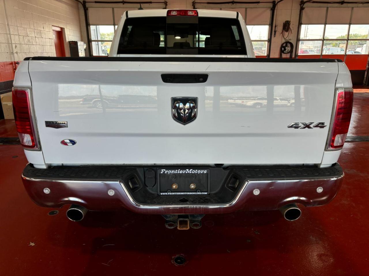 2017 Ram 1500 Laramie Crew Cab 4x4 6&apos;4 Box Franklin OH