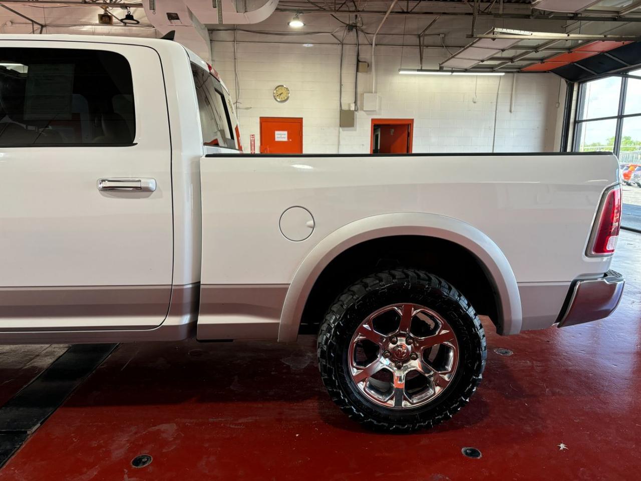 2017 Ram 1500 Laramie Crew Cab 4x4 6&apos;4 Box Franklin OH
