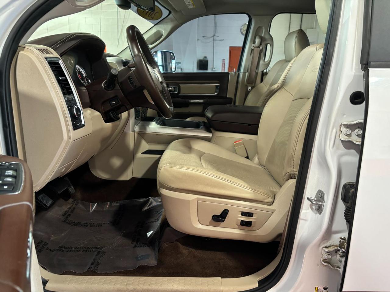 2017 Ram 1500 Laramie Crew Cab 4x4 6&apos;4 Box Franklin OH