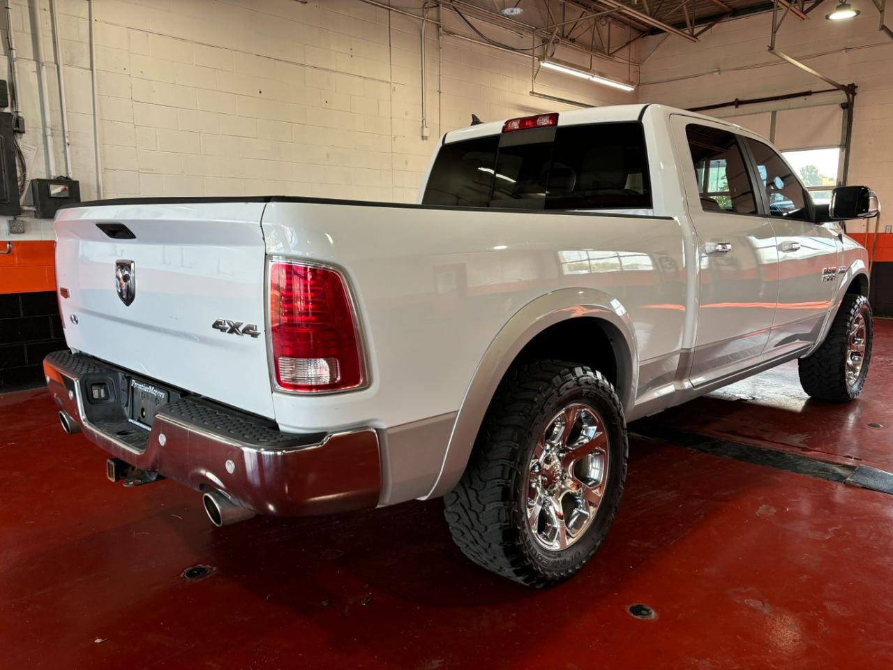 2017 Ram 1500 Laramie Crew Cab 4x4 6&apos;4 Box Franklin OH