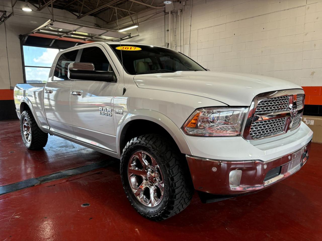 2017 Ram 1500 Laramie Crew Cab 4x4 6&apos;4 Box Franklin OH