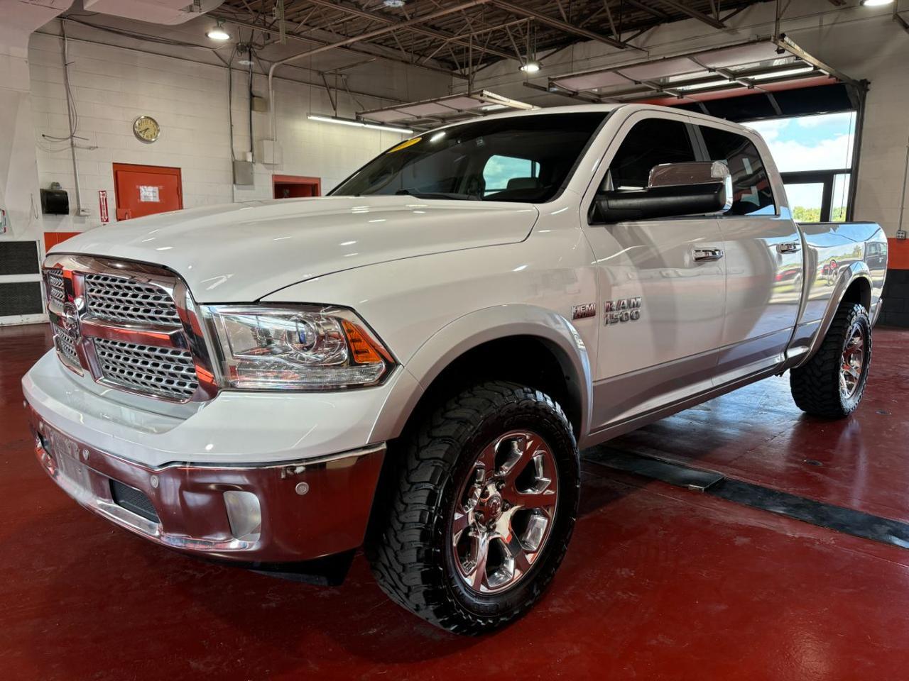 2017 Ram 1500 Laramie Crew Cab 4x4 6&apos;4 Box Franklin OH