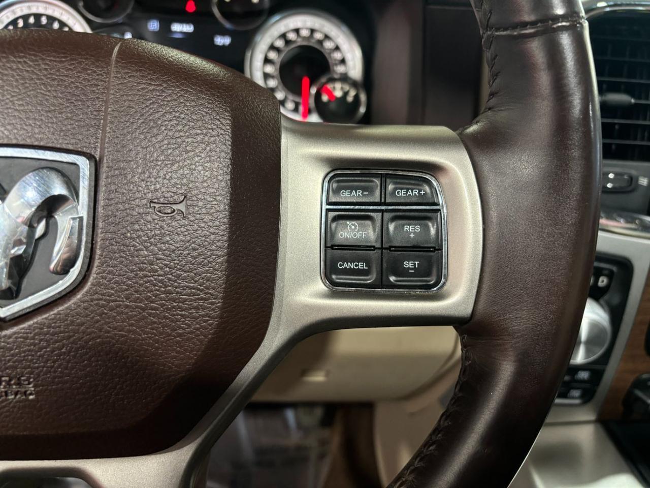 2017 Ram 1500 Laramie Crew Cab 4x4 6&apos;4 Box Franklin OH